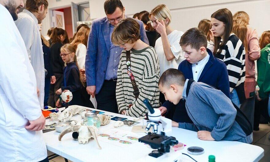 Лекция Богданова К.Ю. «Нанотехнологии вокруг нас. Современные применения нанотехнологий»